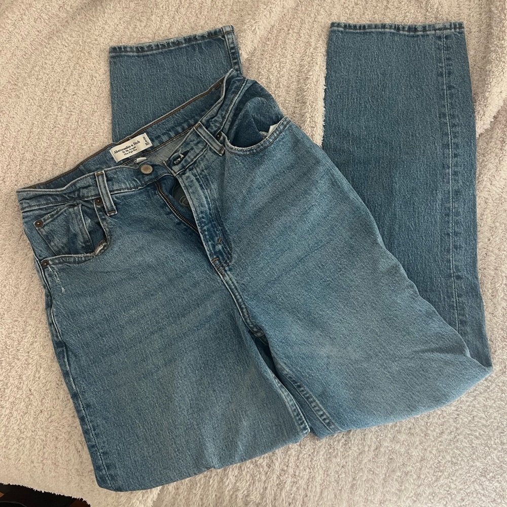 Abercrombie curve love straight leg jeans